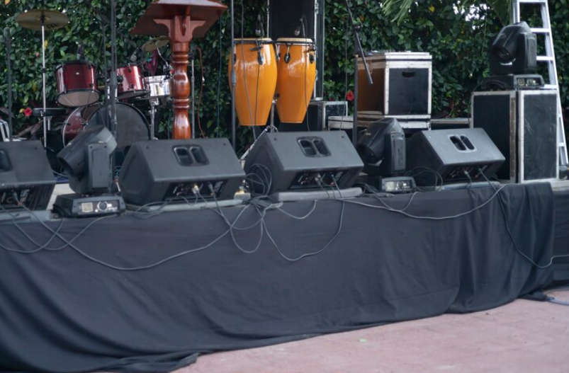 Event sound and lighting equipment
